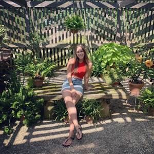 Meet your Posher, Alison